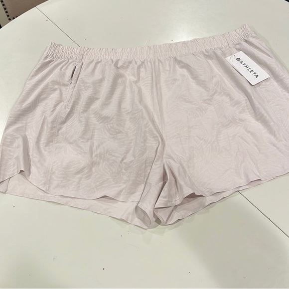 Athleta Pants - Athleta Women's Athletic Shorts Printed Hustle
